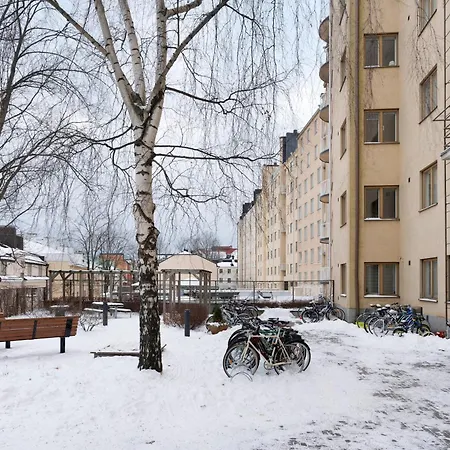 In The Heart Of Kallio Near Tram & Metro Apartment